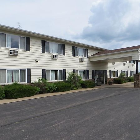 Amerivu Inn Prentice Exteriér fotografie