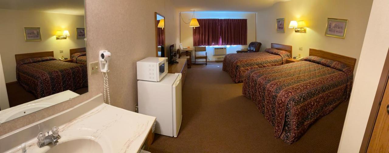 Amerivu Inn Prentice Exteriér fotografie