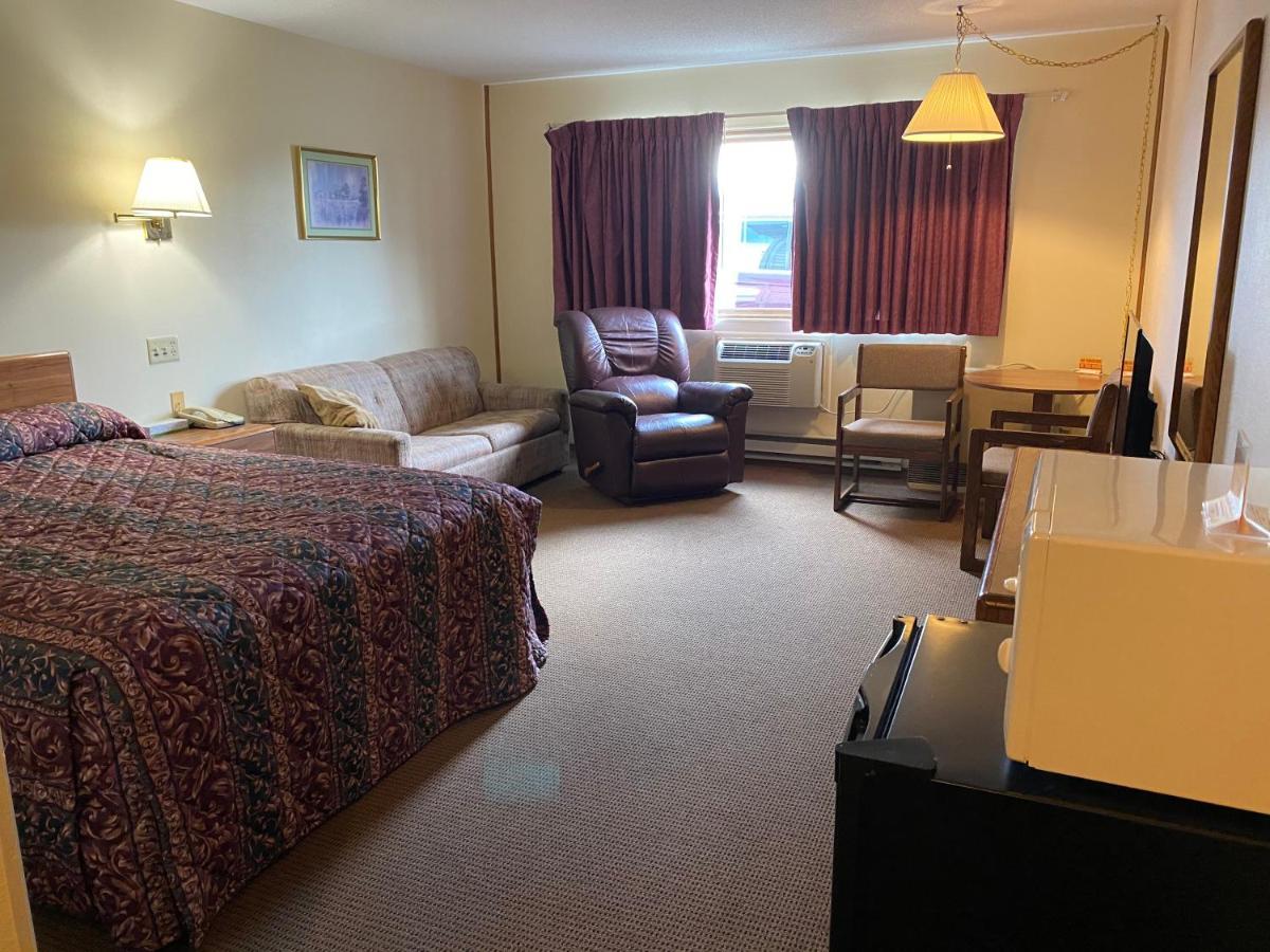 Amerivu Inn Prentice Exteriér fotografie