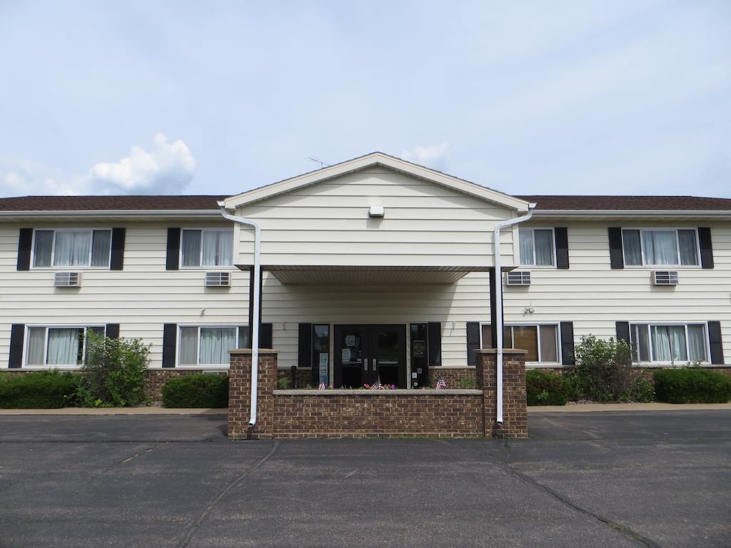Amerivu Inn Prentice Exteriér fotografie